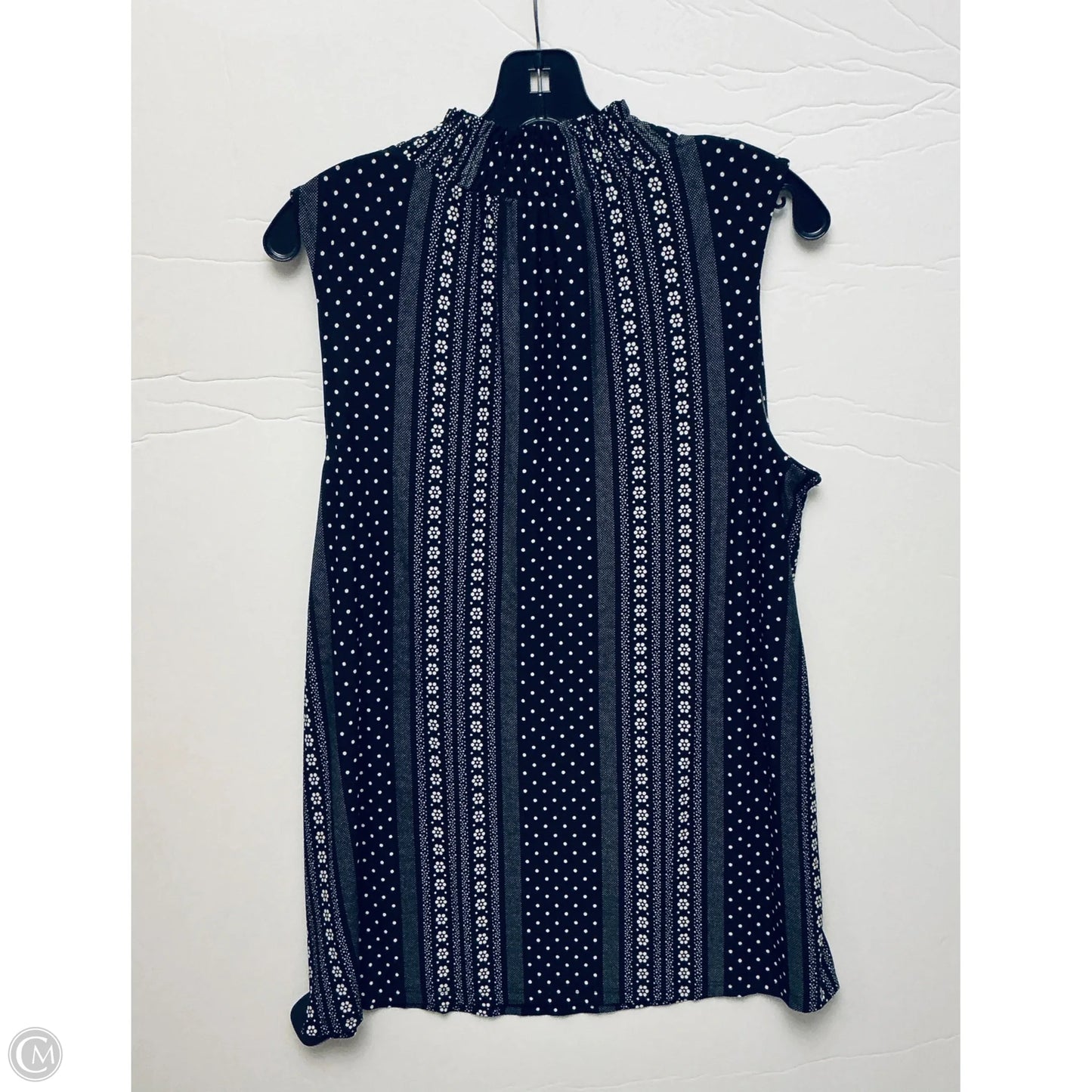 Top Sleeveless By Cato In Black, Size: L