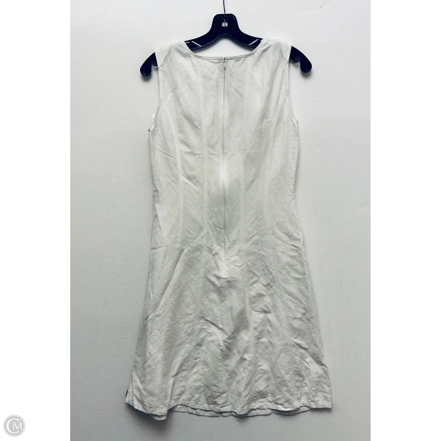 Dress Casual Short By Clothes Mentor In White, Size: S