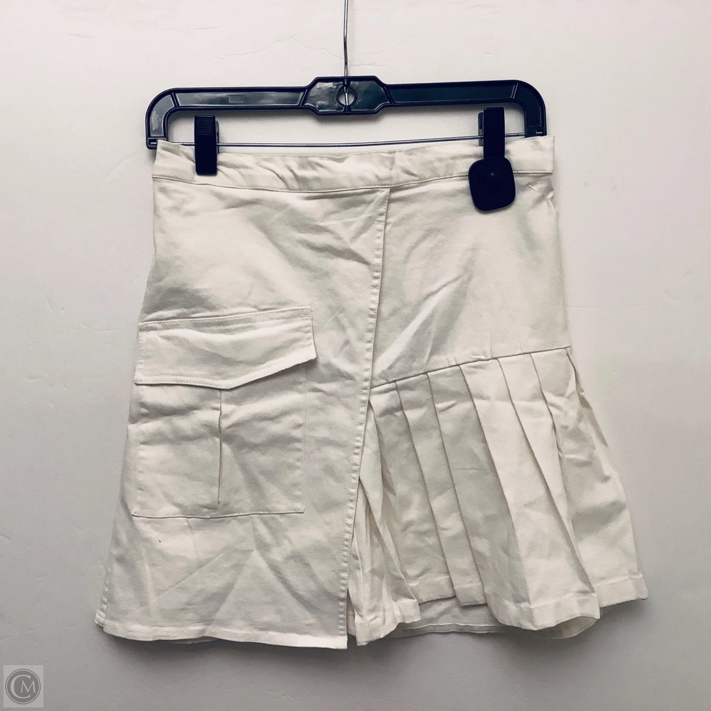 Skirt Mini & Short By Free Assembly In White, Size: Xl