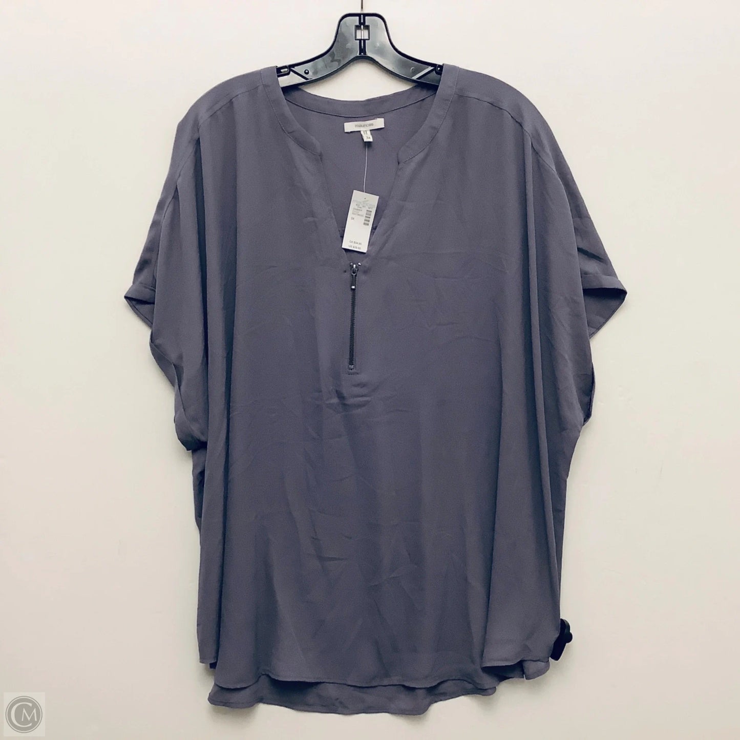Top Short Sleeve By Maurices In Grey, Size: 3x