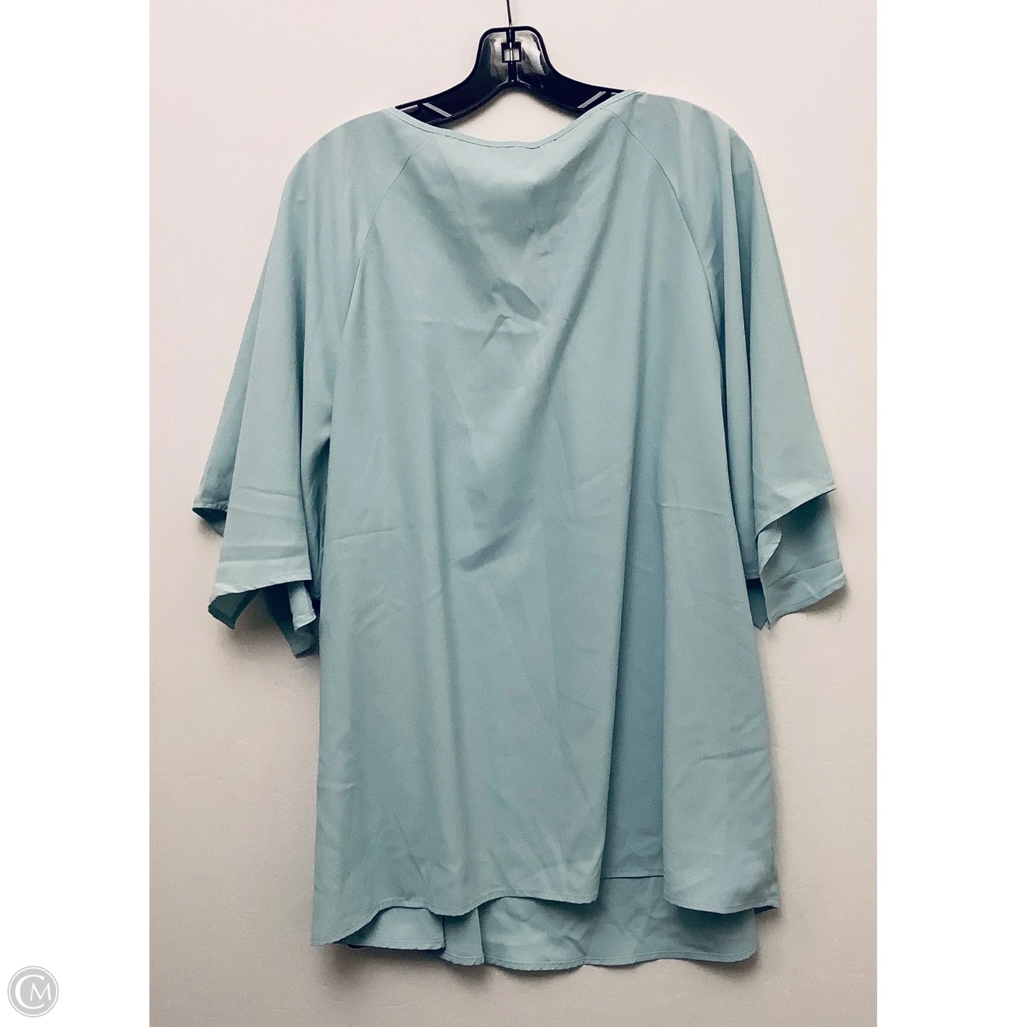 Top Short Sleeve By Cmb In Green, Size: 18