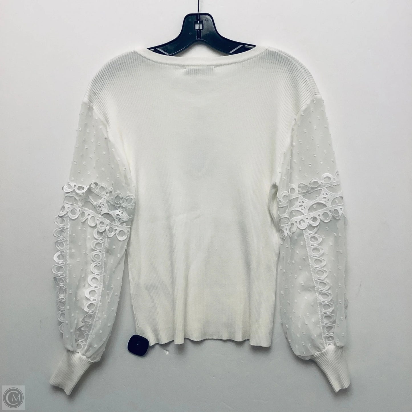 Top Long Sleeve By Cme In White, Size: M