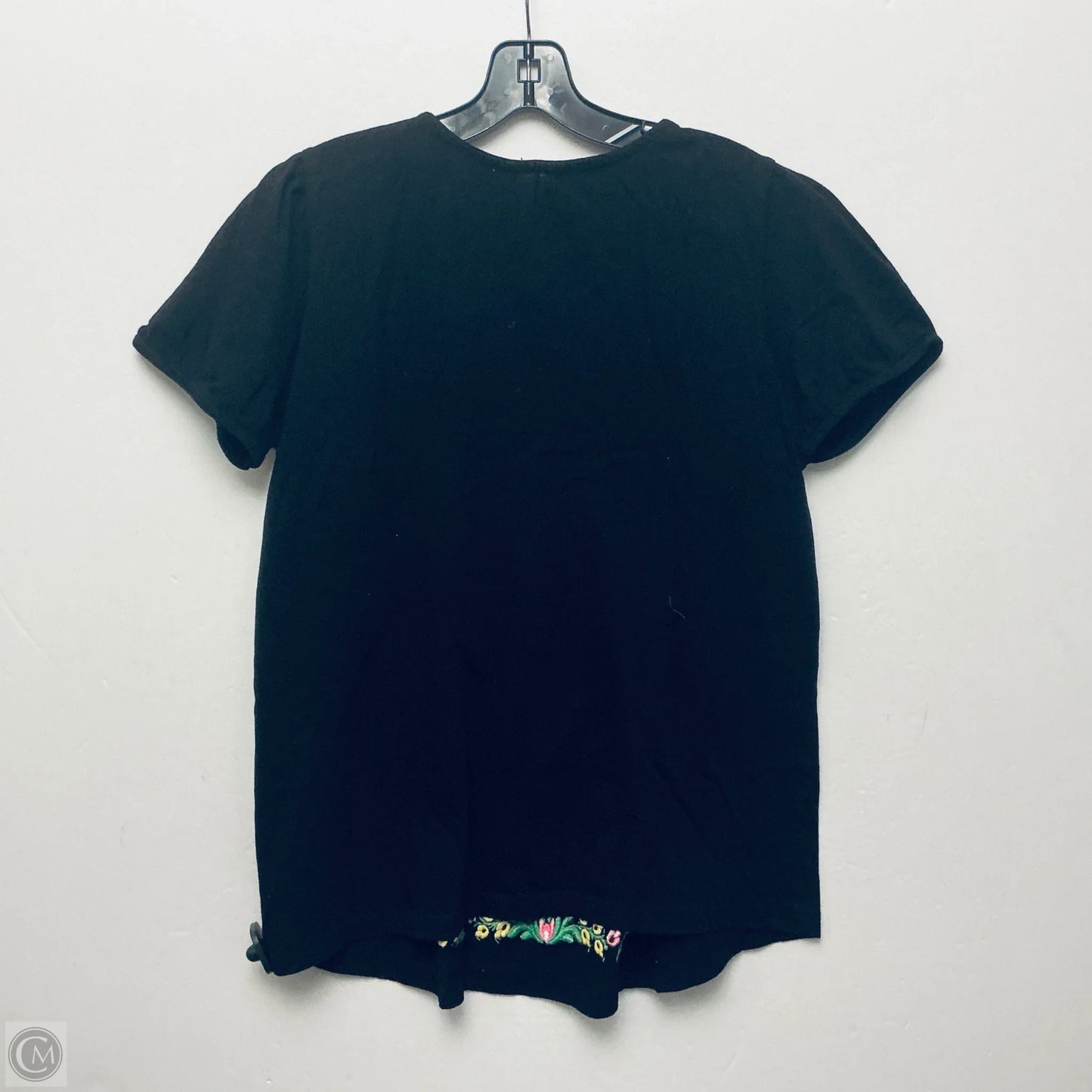 Top Short Sleeve Basic By Clothes Mentor In Black, Size: M