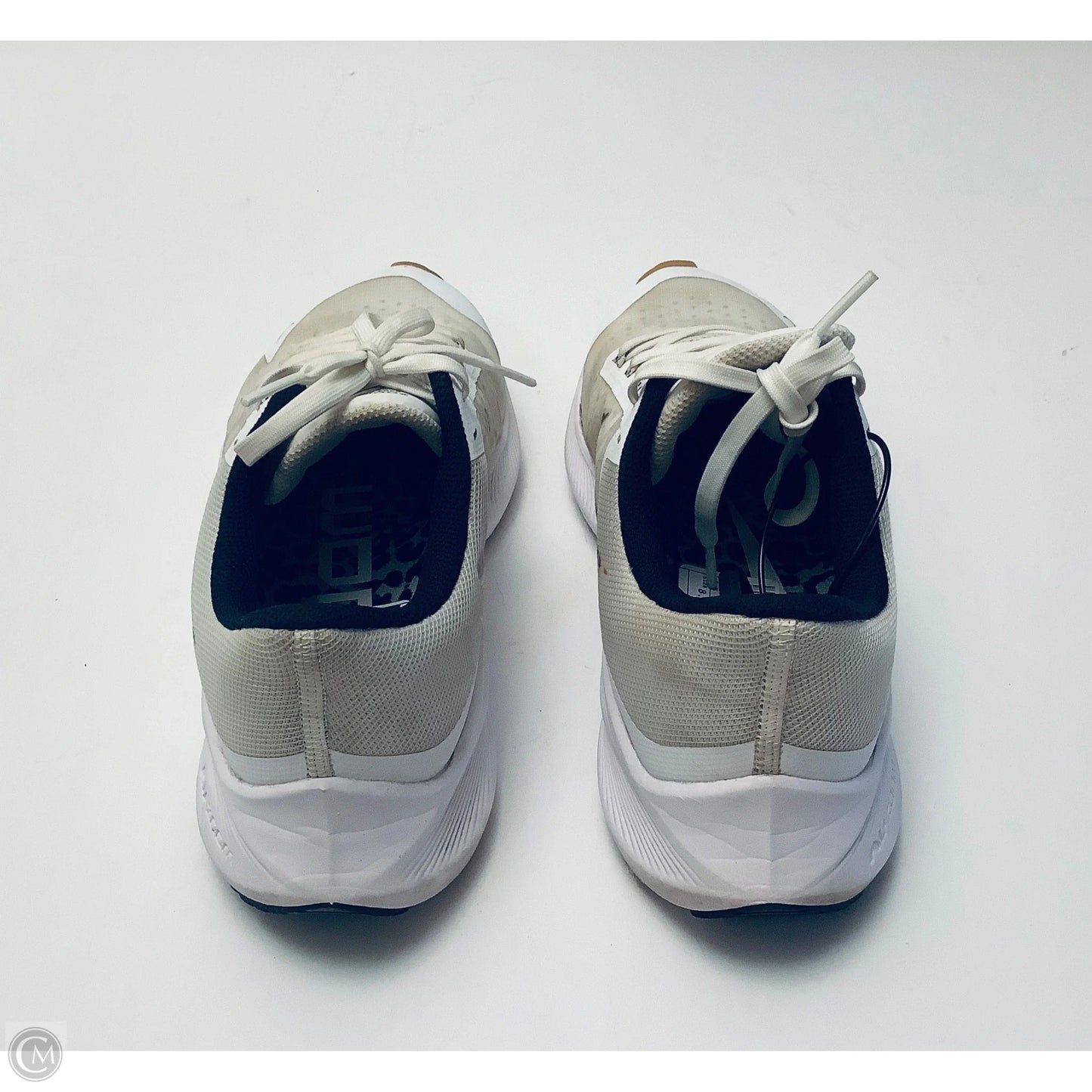 Shoes Sneakers By Nike In White, Size: 8.5