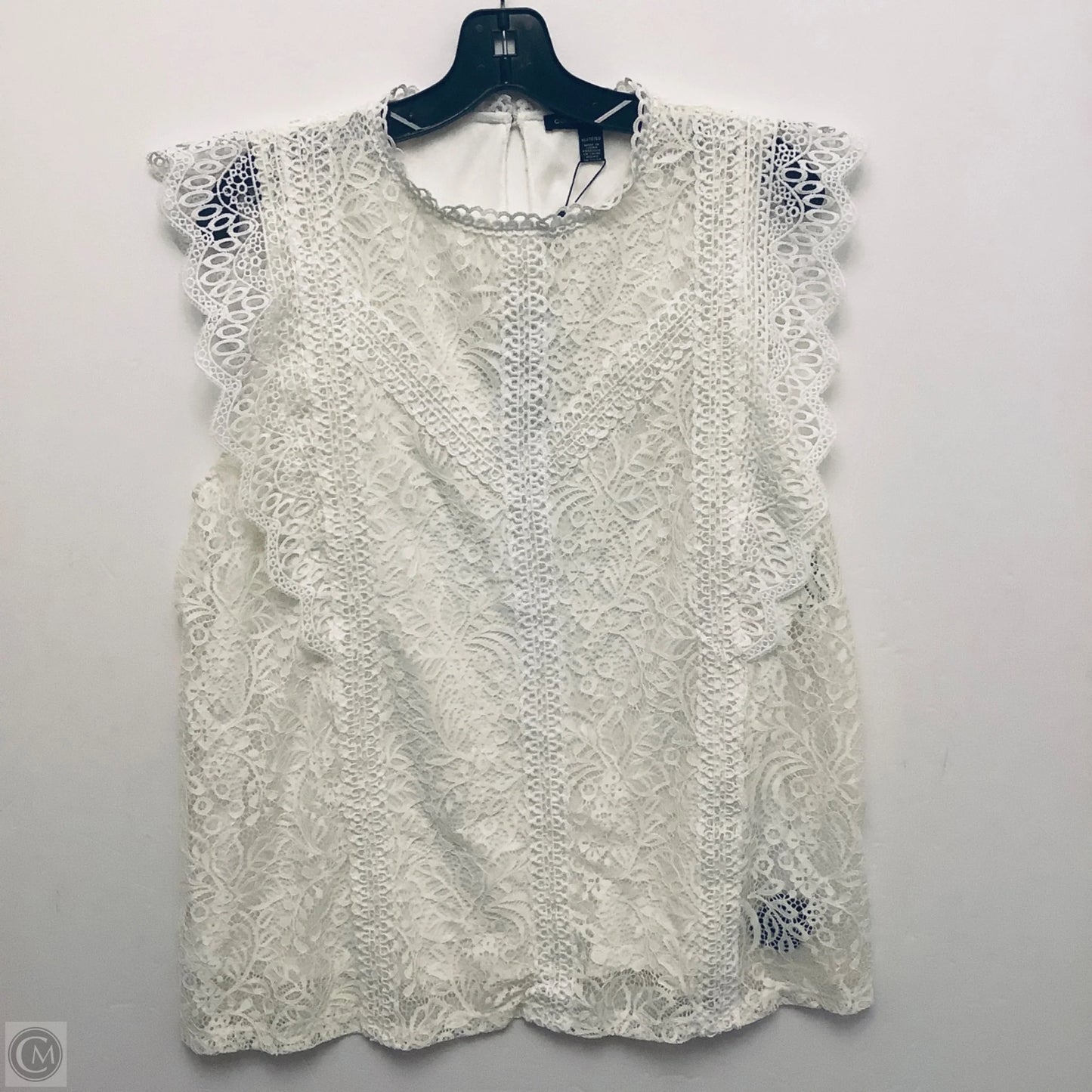Top Sleeveless By Cable And Gauge In Cream, Size: L