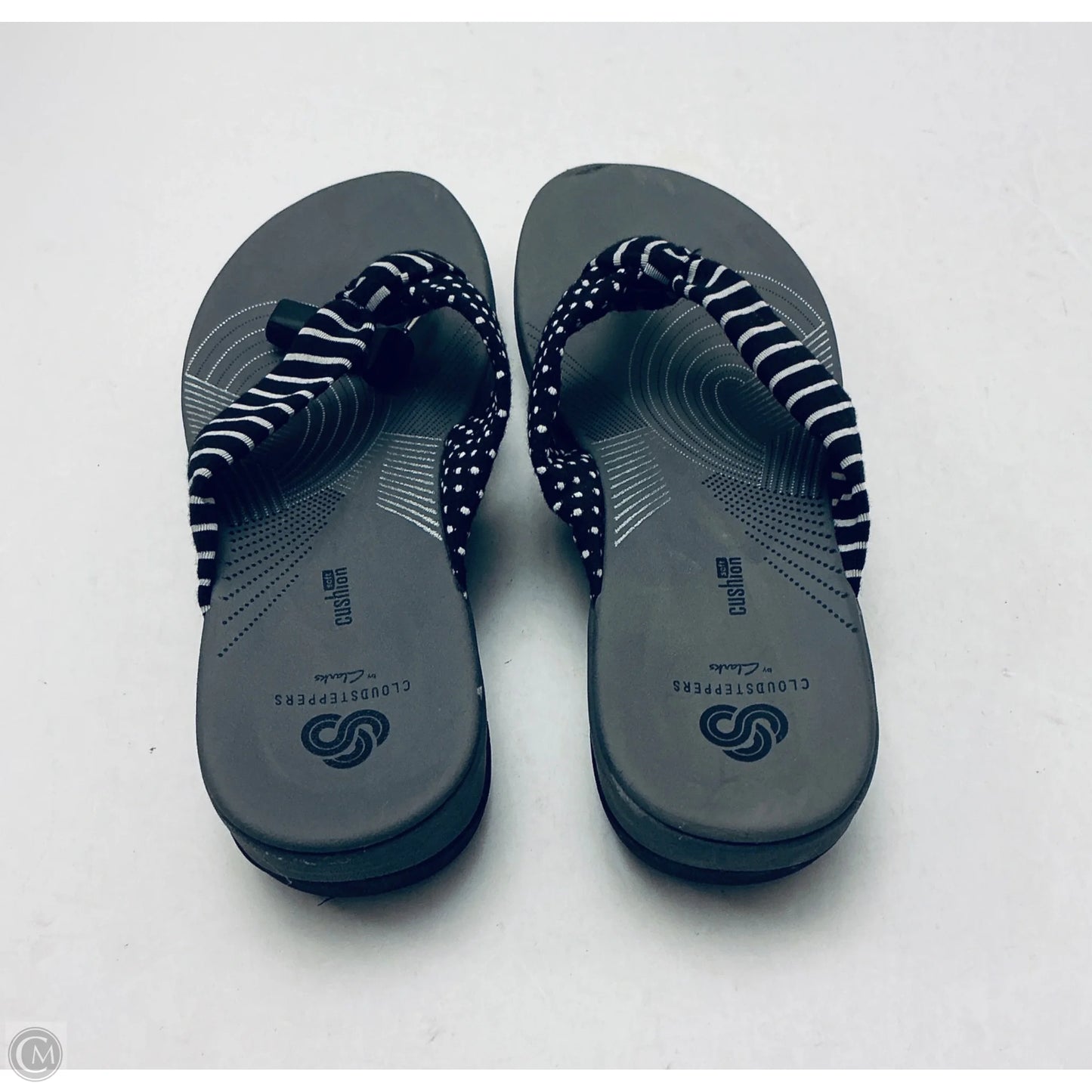 Sandals Flats By Clarks In Grey, Size: 8