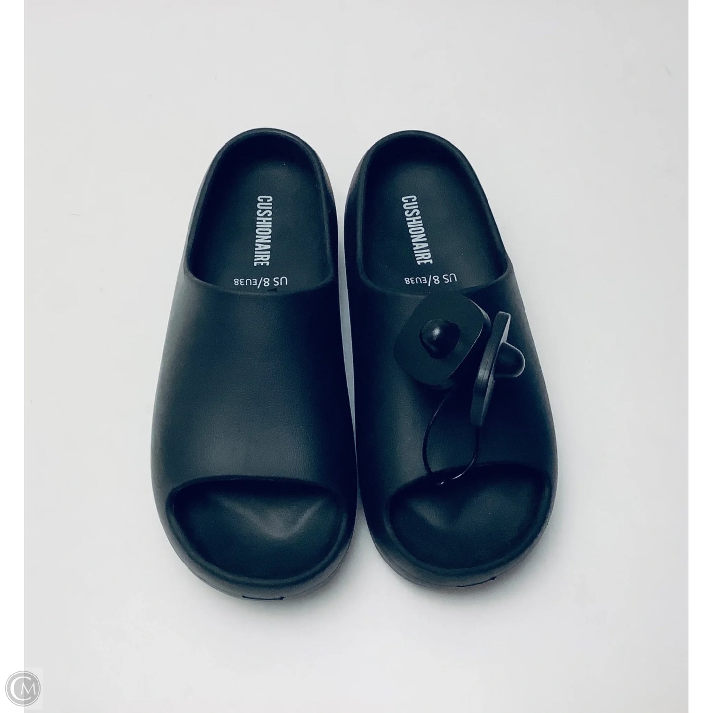 Sandals Flats By Cushionaire In Black, Size: 8