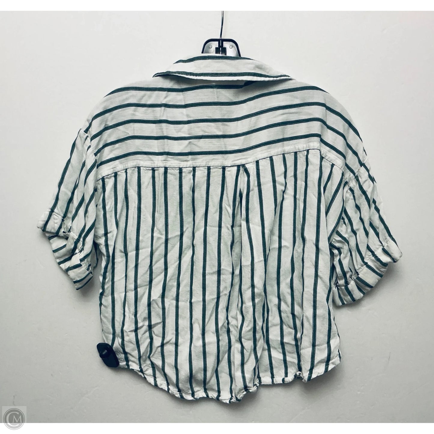 Top Short Sleeve By Velvet Heart In Striped Pattern, Size: L