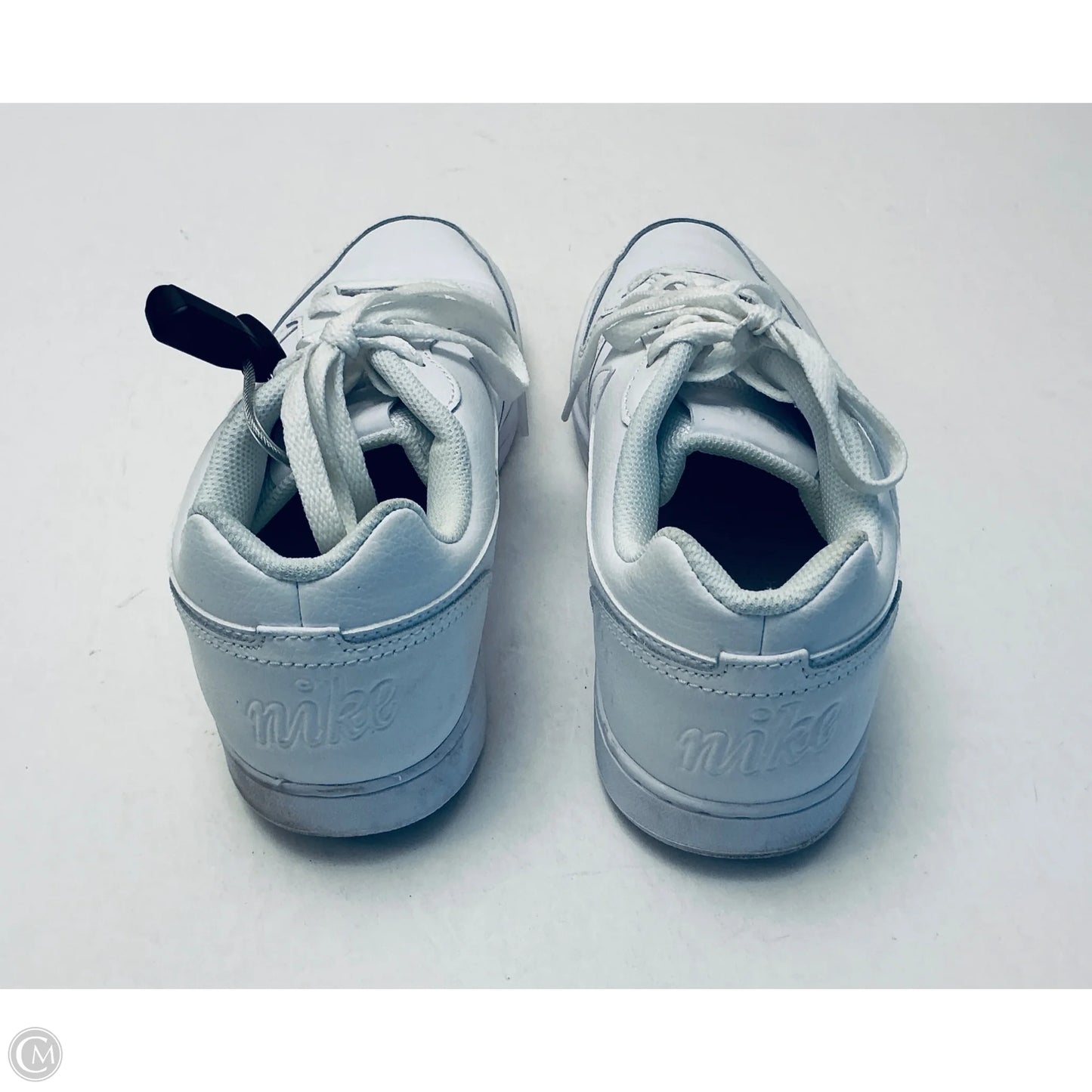 Shoes Sneakers By Nike In White, Size: 10