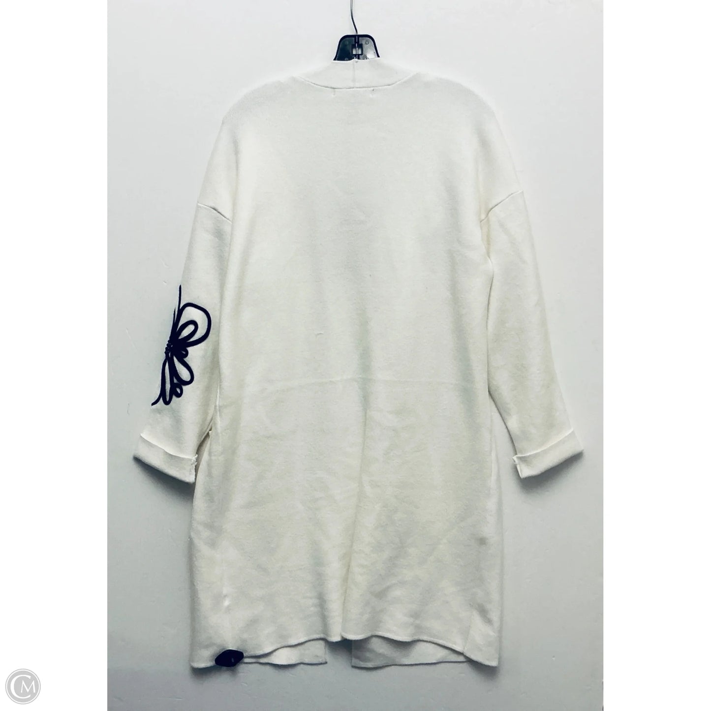 Sweater By Carolyn Taylor In White, Size: L