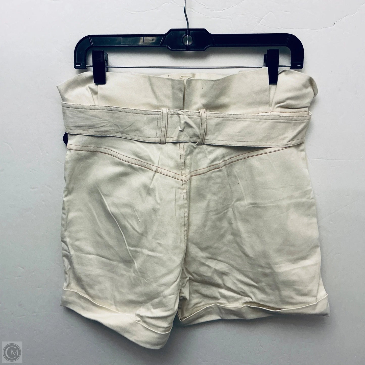 Shorts By Vici In Cream, Size: 8