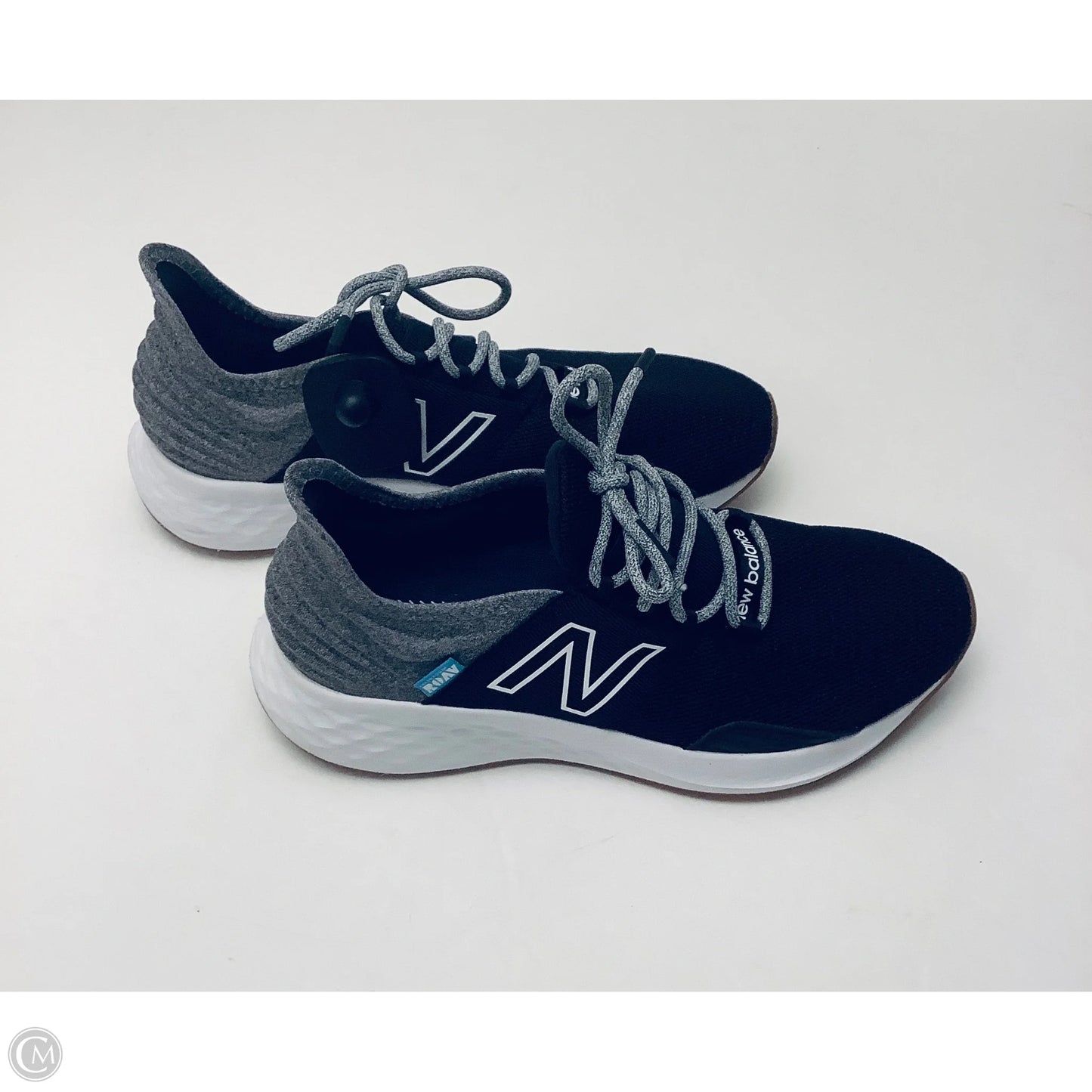 Shoes Athletic By New Balance In Black & Grey, Size: 9
