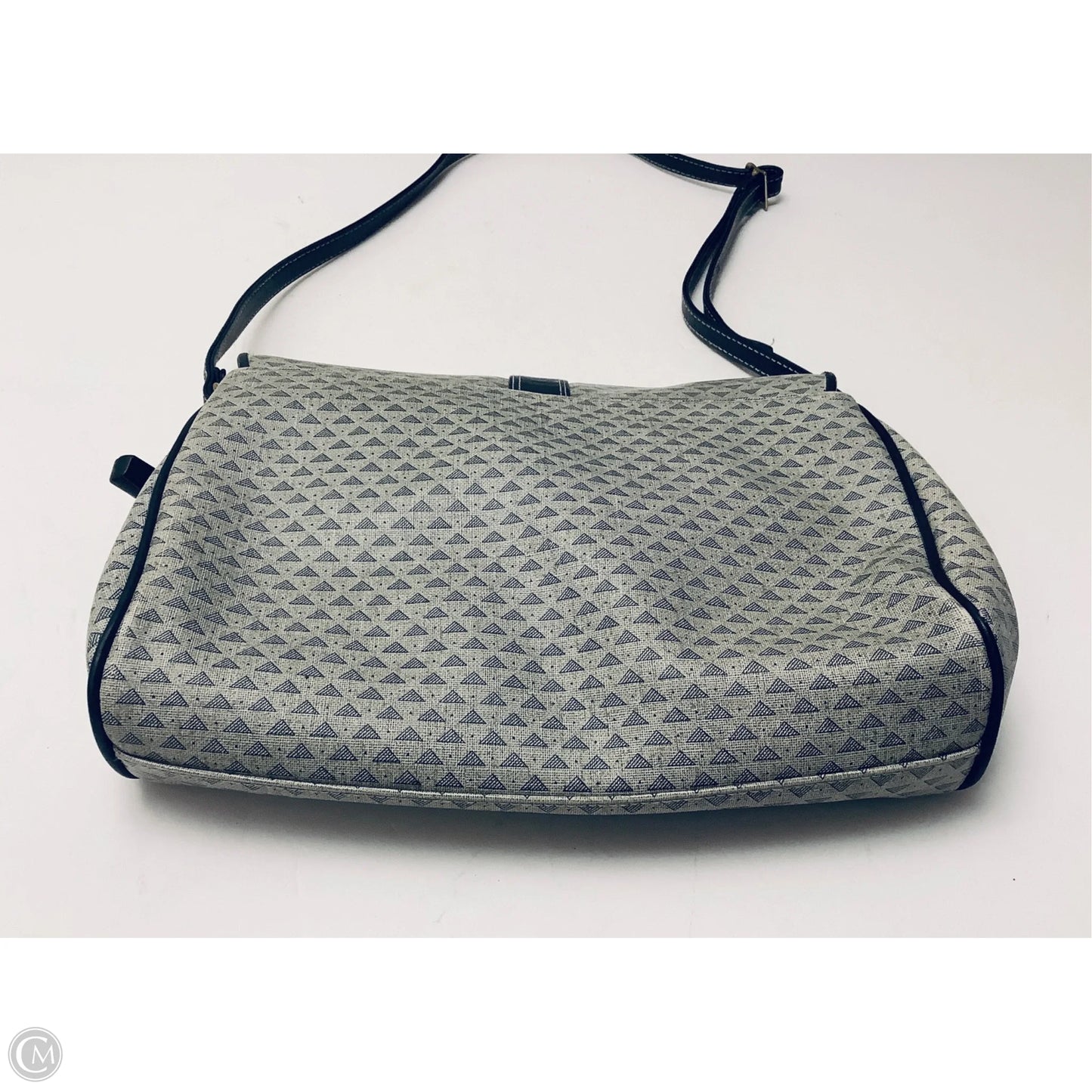 Handbag By Liz Claiborne, Size: Medium