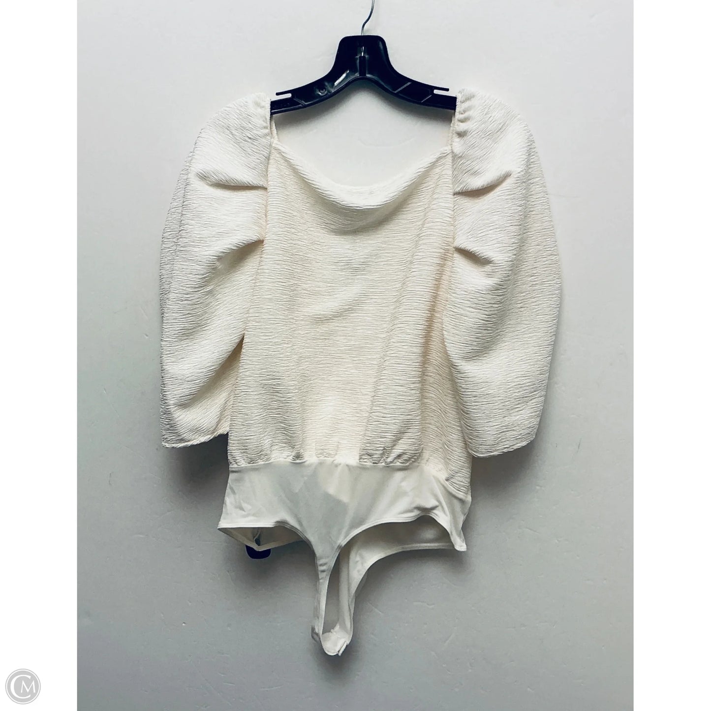 Top Short Sleeve By Express In White, Size: Xl