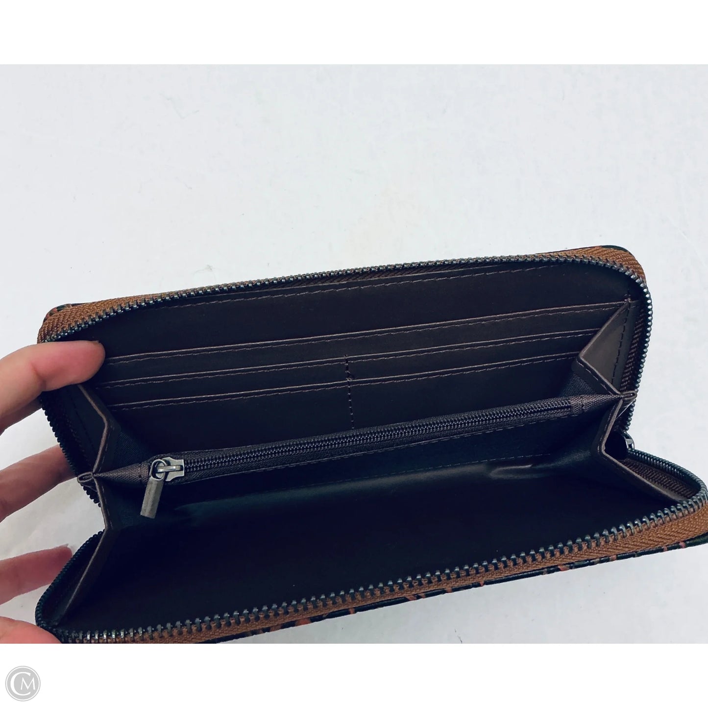 Wristlet By Clothes Mentor, Size: Small