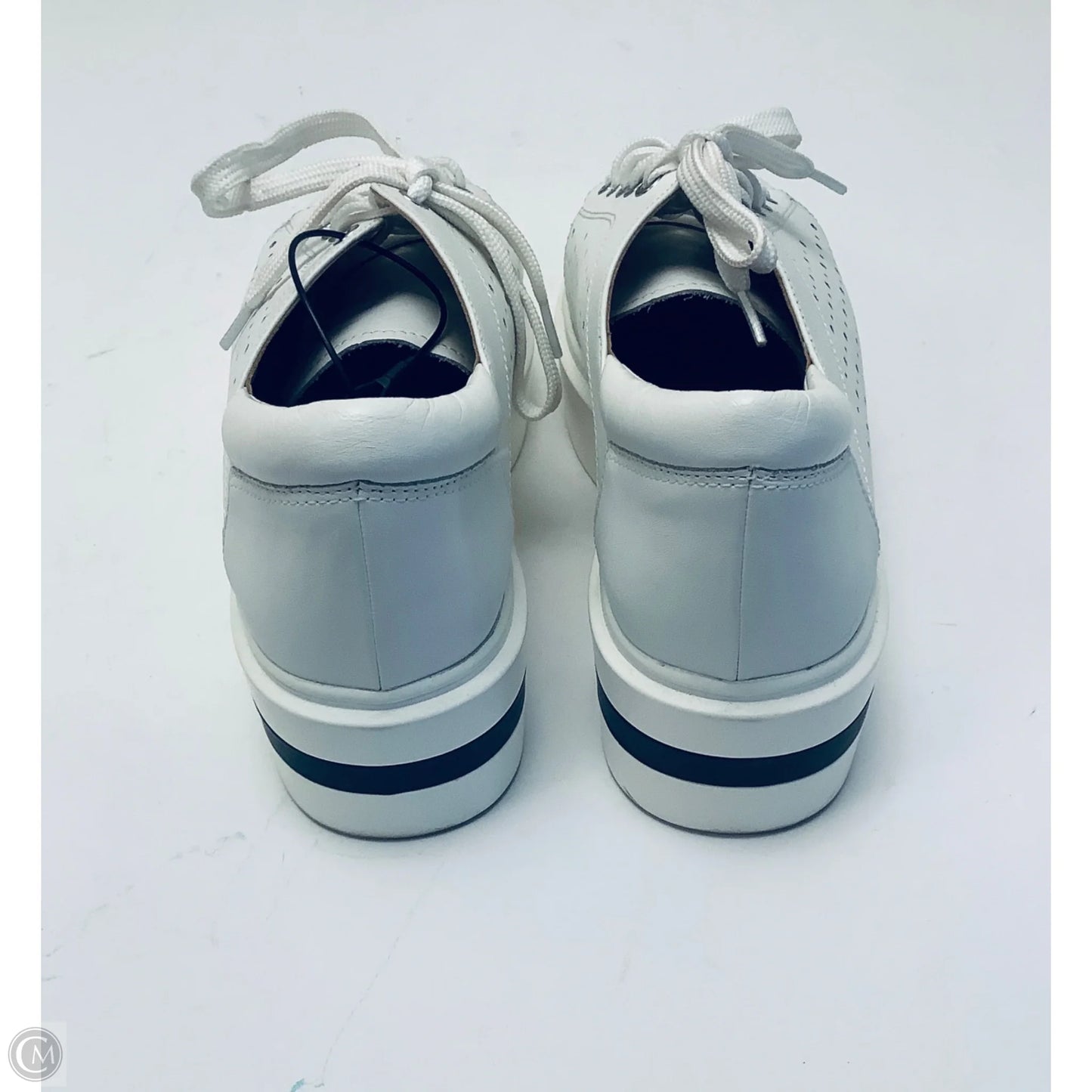 Shoes Sneakers By Linea Paolo In White, Size: 11