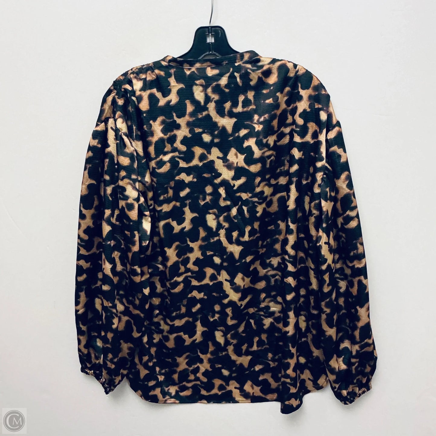 Top Long Sleeve By Clothes Mentor In Animal Print, Size: M