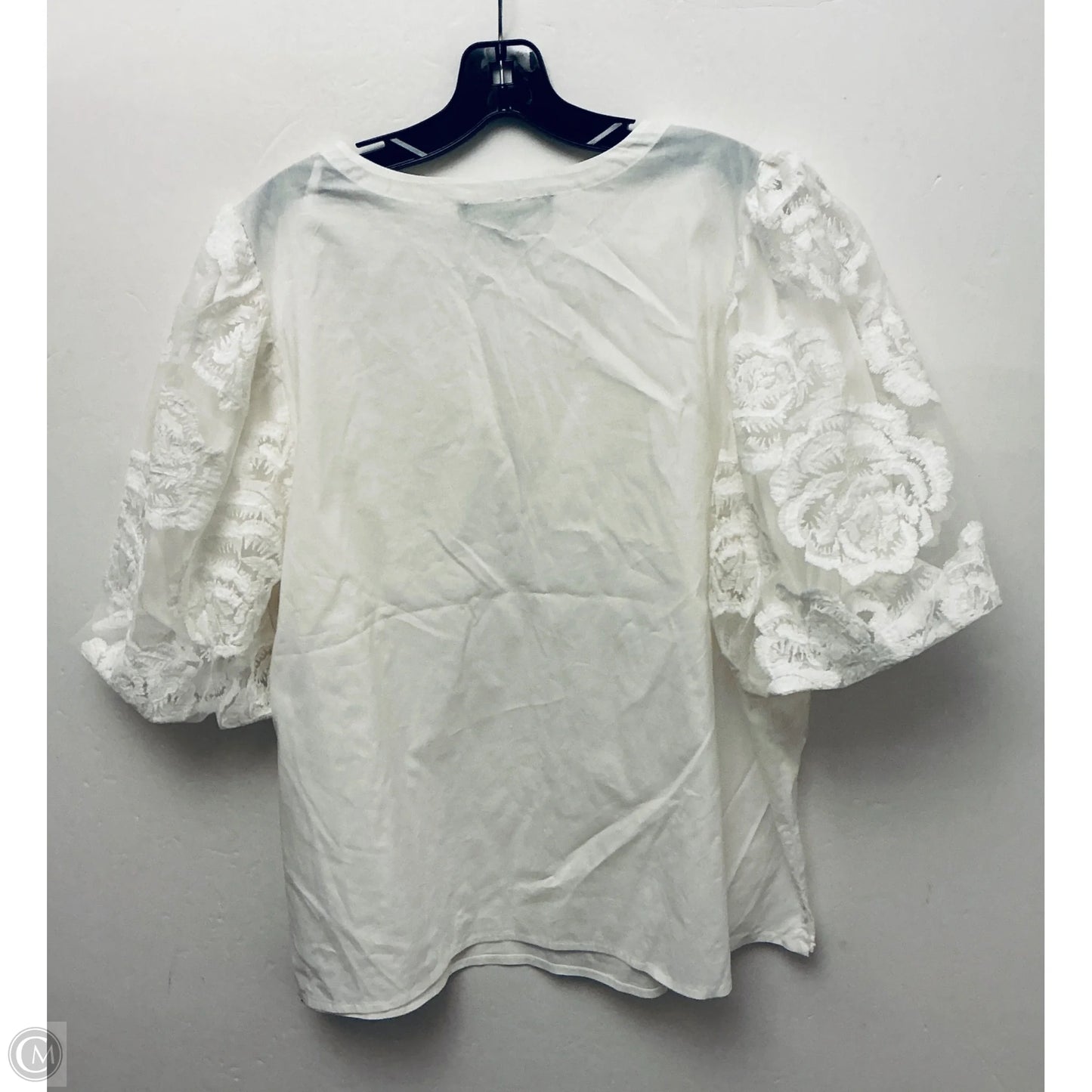 Top Short Sleeve By Marc New York In White, Size: 1x