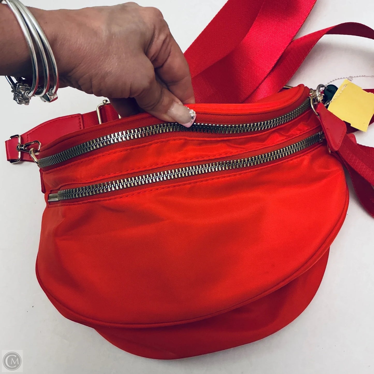 Crossbody By Clothes Mentor, Size: Medium