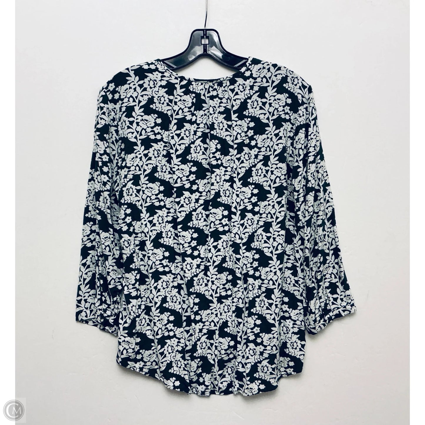 Top Long Sleeve By Clothes Mentor In Green, Size: L