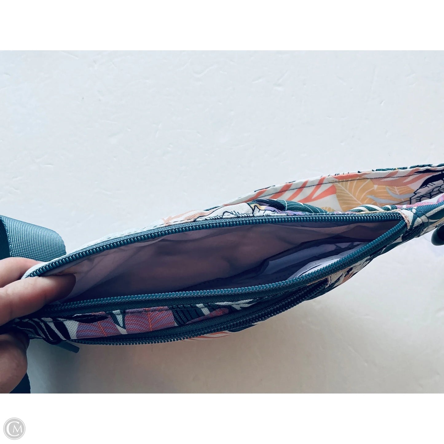 Belt Bag By Vera Bradley, Size: Medium