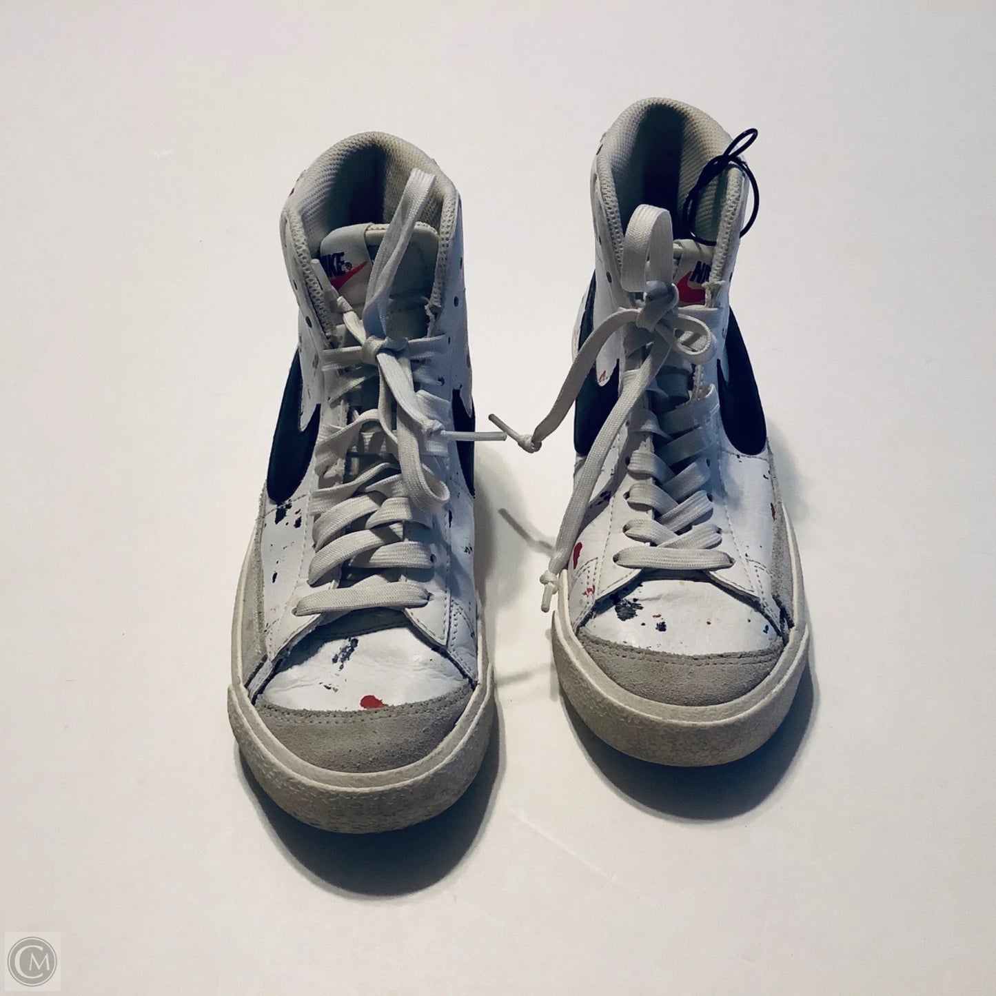 Shoes Sneakers By Nike In White, Size: 6.5