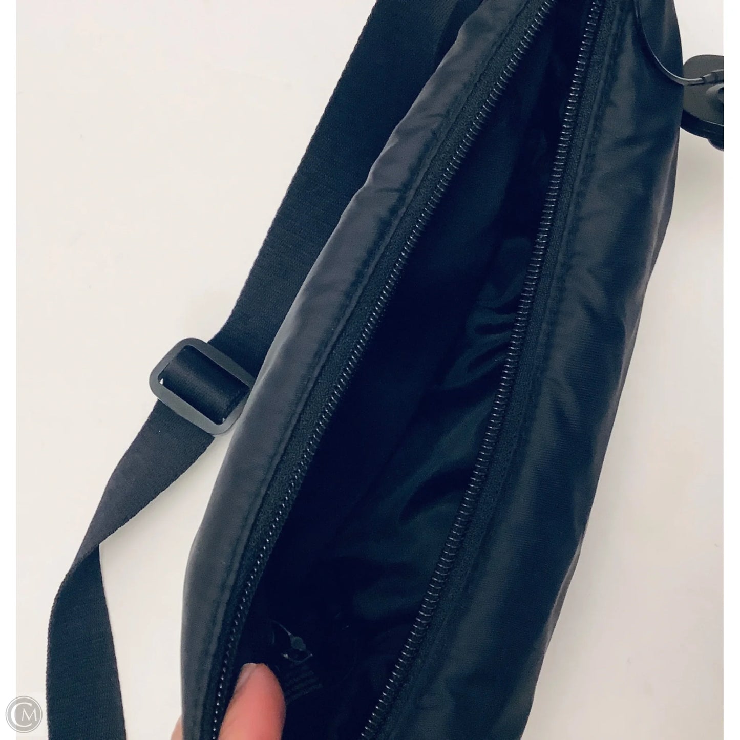 Crossbody By 32 Degrees, Size: Medium
