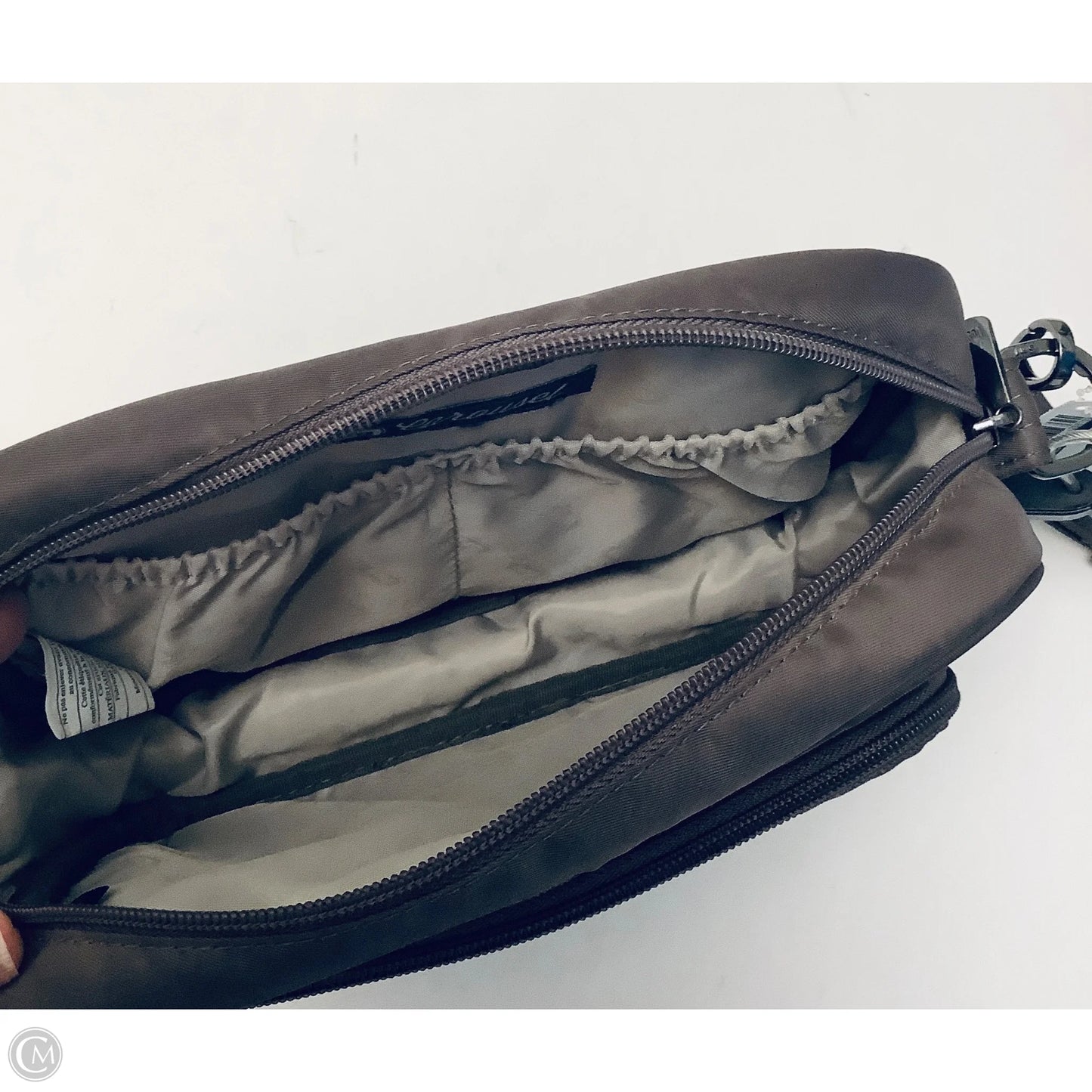 Crossbody By Clothes Mentor, Size: Medium