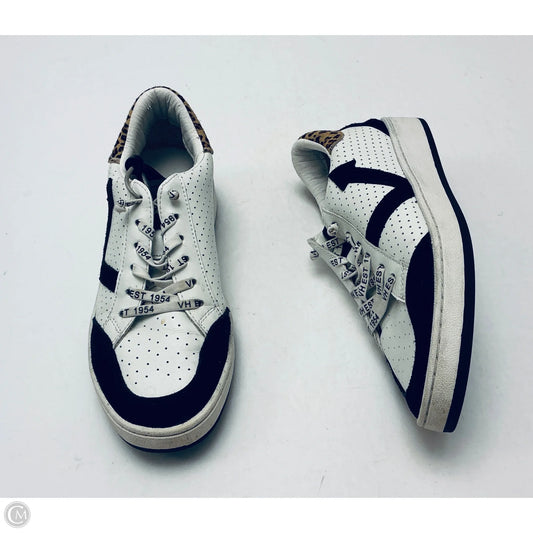Shoes Sneakers By Vintage In White, Size: 9