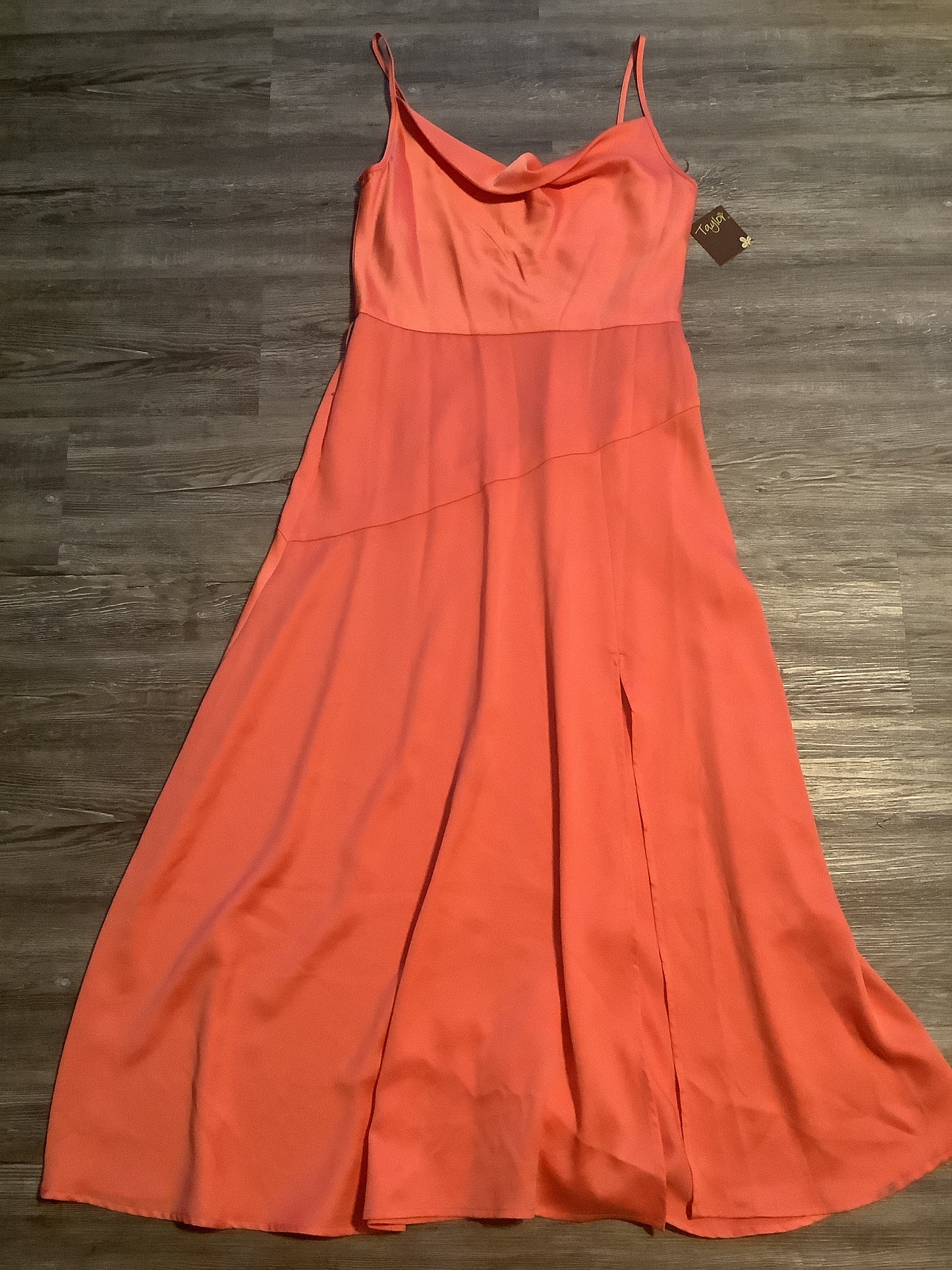 Dress Casual Midi By Taylor In Coral, Size: L