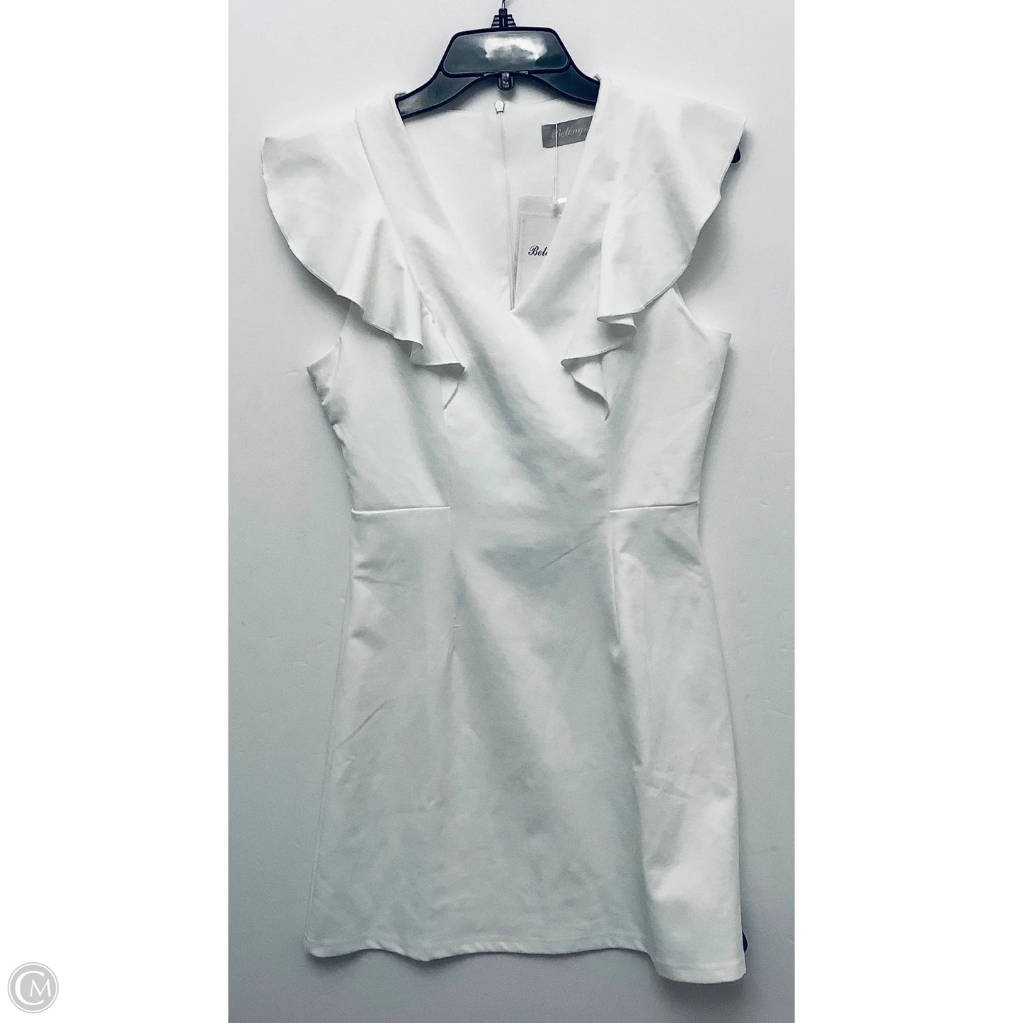 Dress Casual Short By Clothes Mentor In White, Size: M