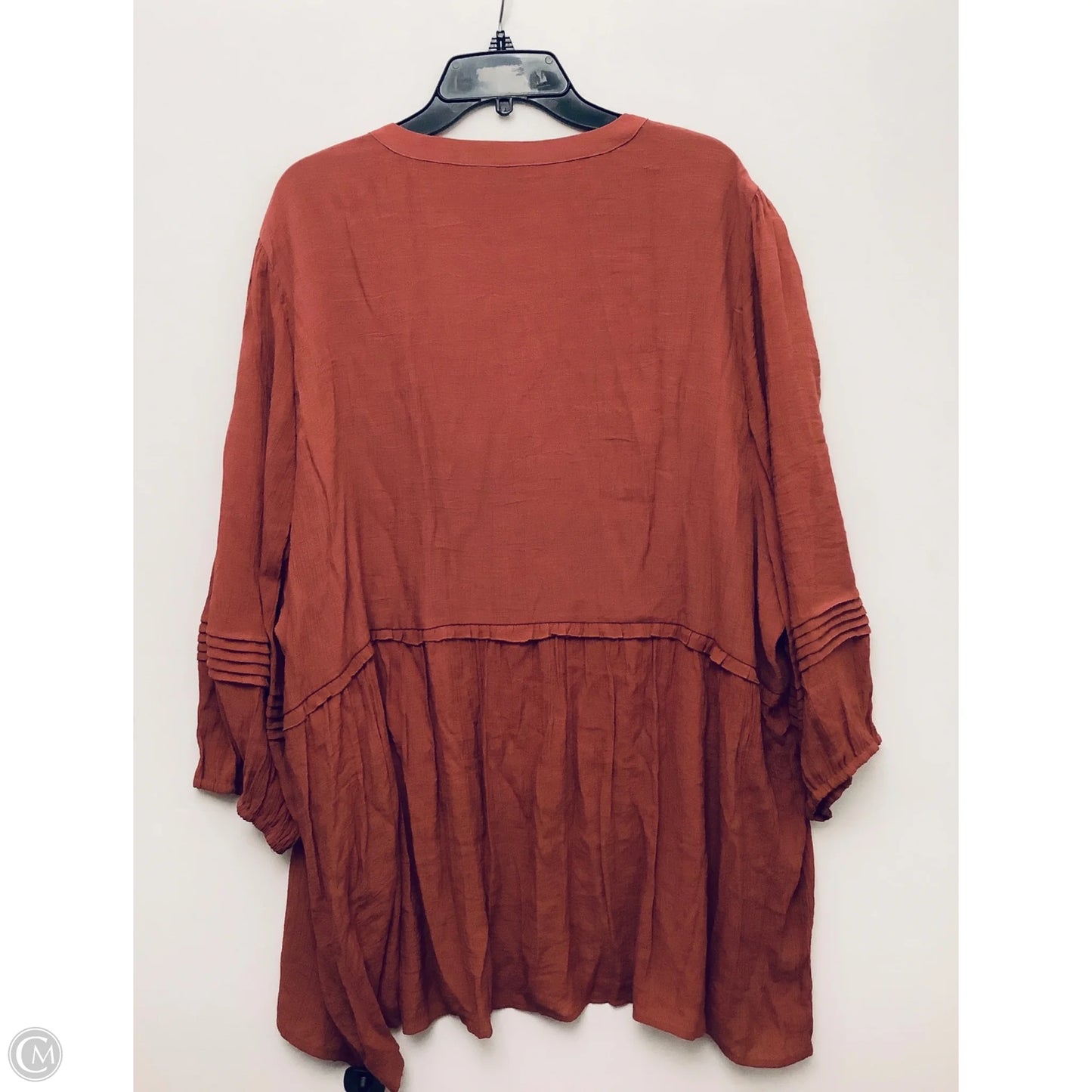 Top 3/4 Sleeve By Avenue In Red, Size: 4x