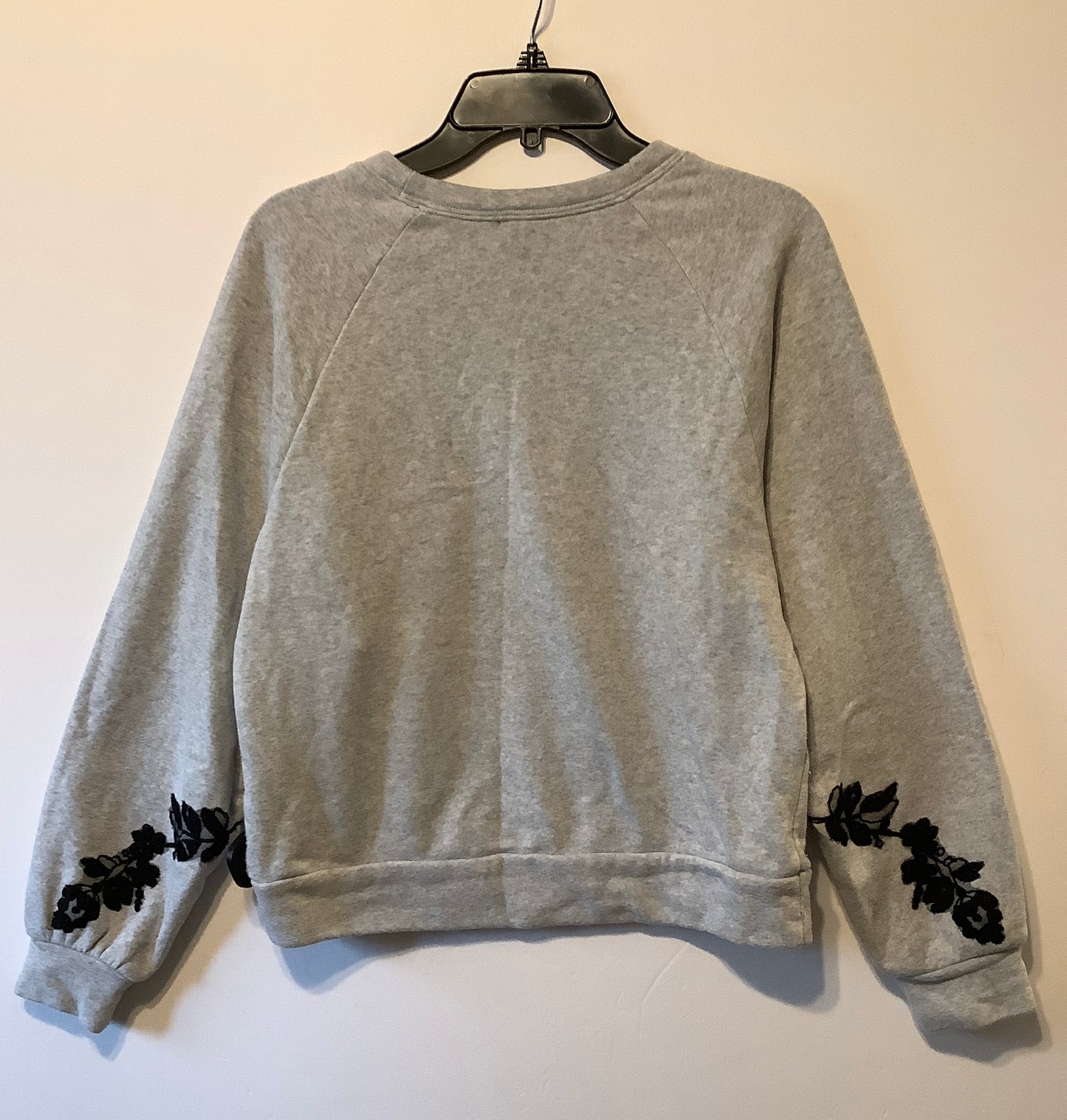 Sweatshirt Crewneck By Express In Grey, Size: S