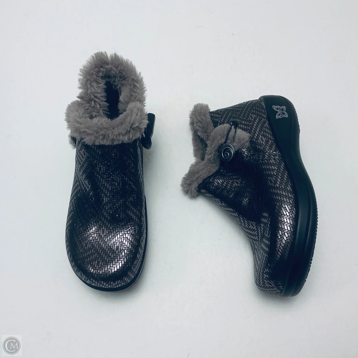 Shoes Flats By Alegria In Silver, Size: 6