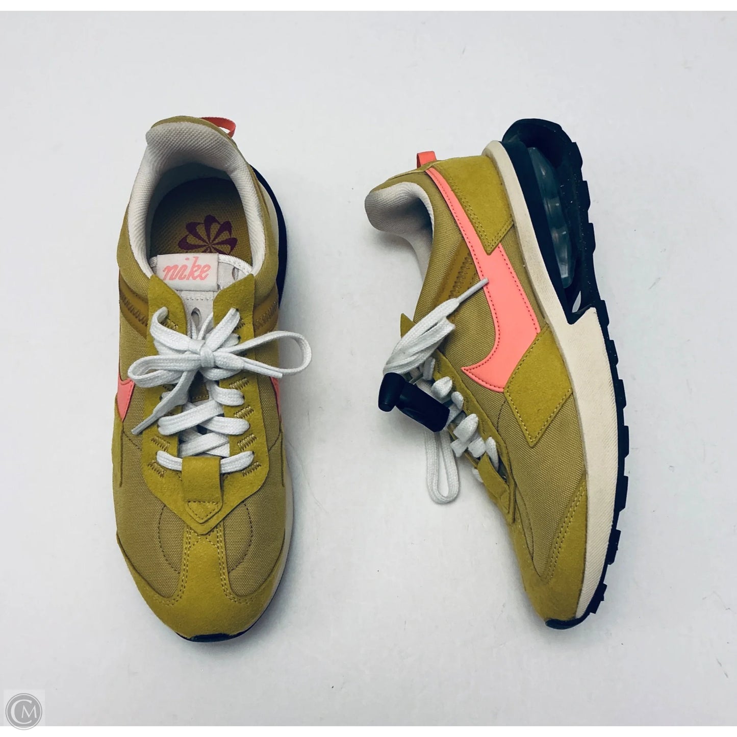 Shoes Athletic By Nike In Yellow, Size: 10