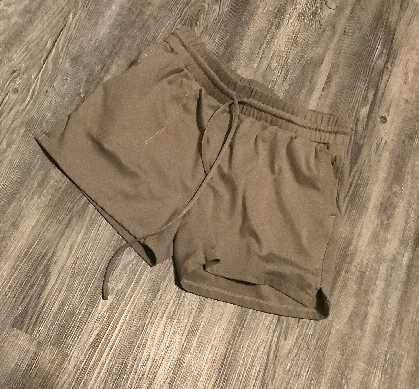 Shorts By Cynthia Rowley In Green, Size: Xs