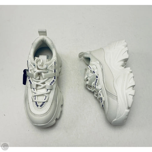 Shoes Athletic By Steve Madden In White, Size: 6