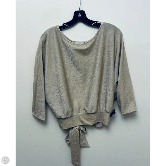 Top Long Sleeve By Gilli In Gold, Size: M