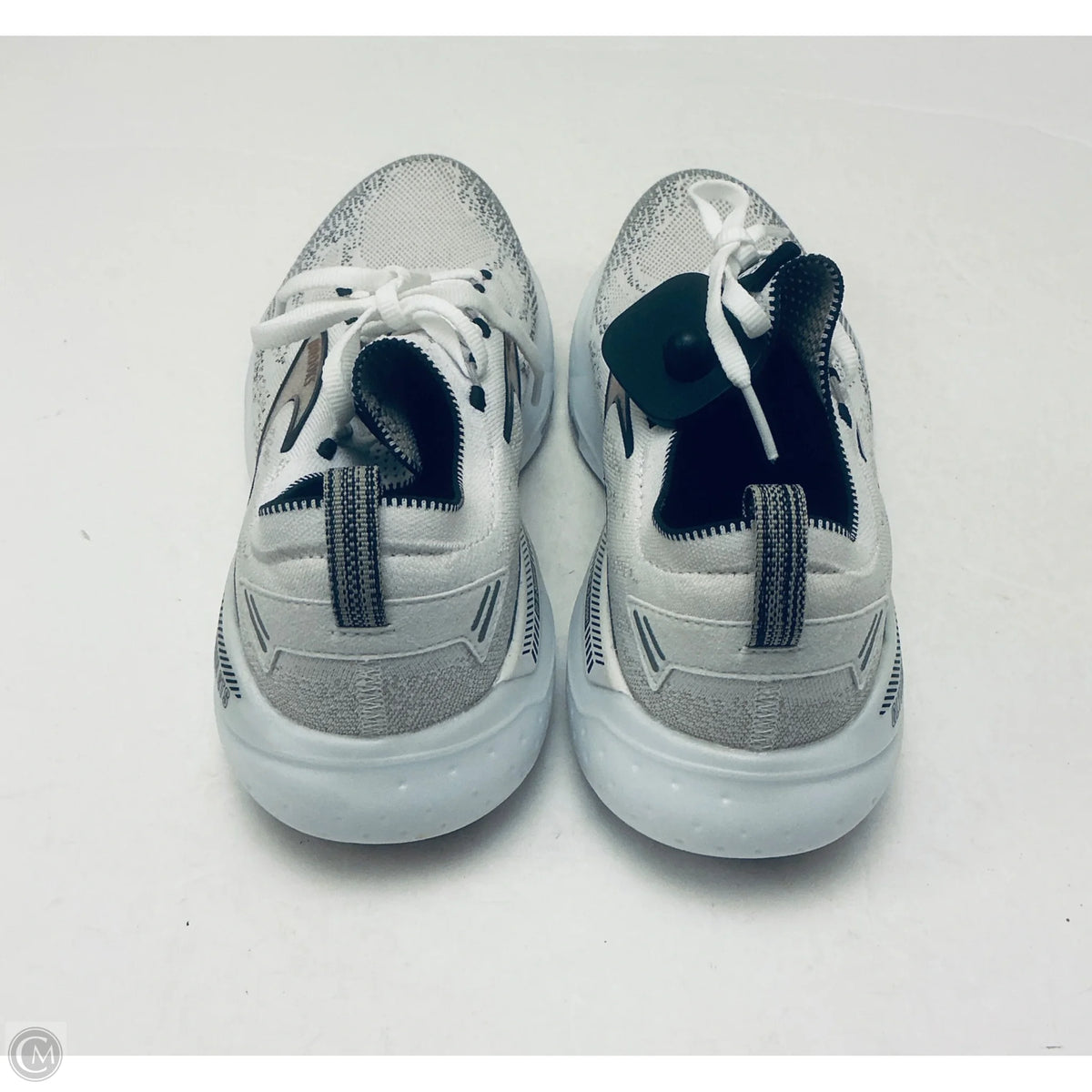 Shoes Athletic By Brooks In White, Size: 10