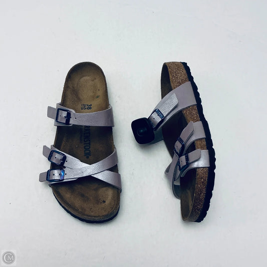 Sandals Flats By Birkenstock In Purple, Size: 7.5