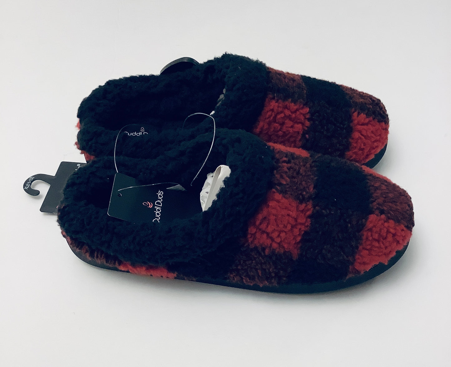 Slippers By Cuddl Duds In Red