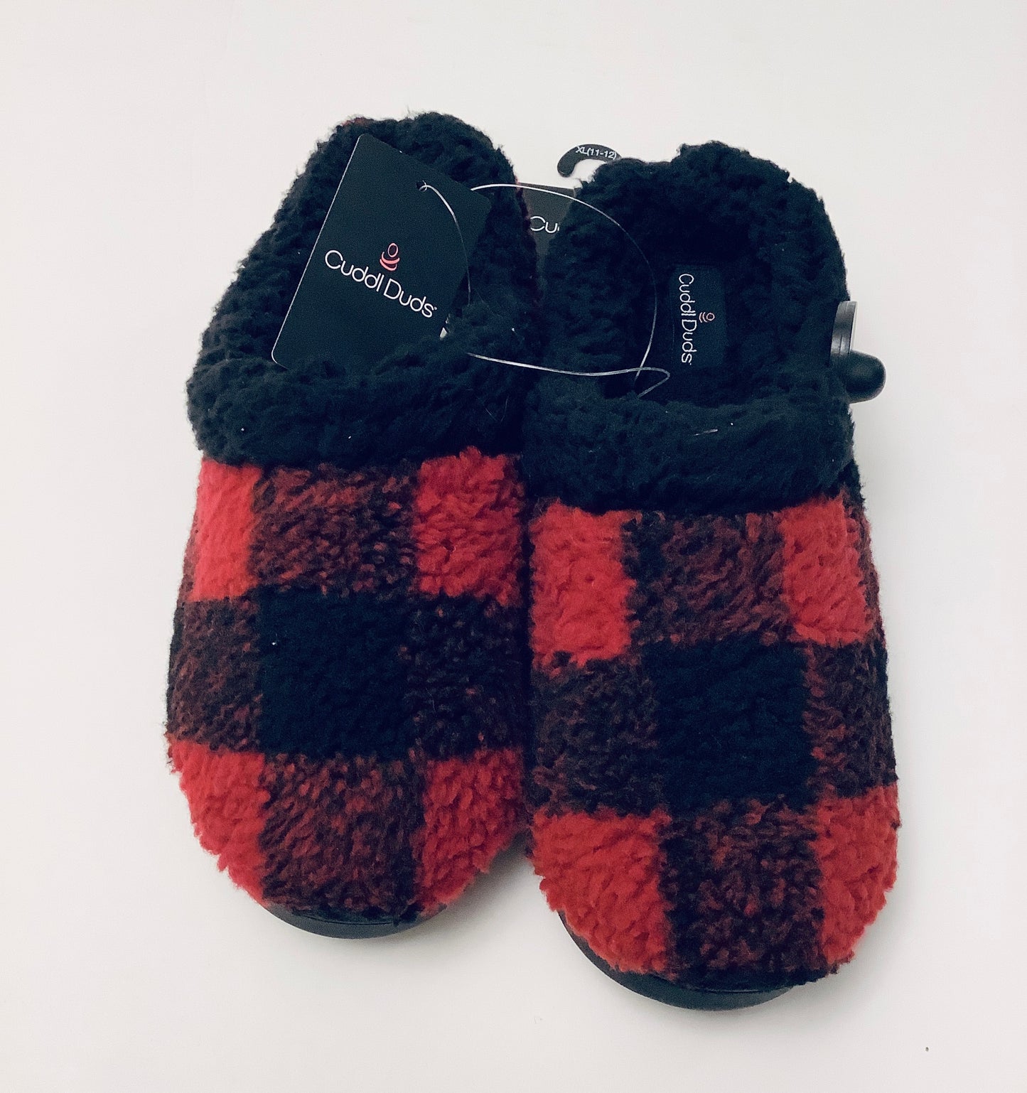 Slippers By Cuddl Duds In Red