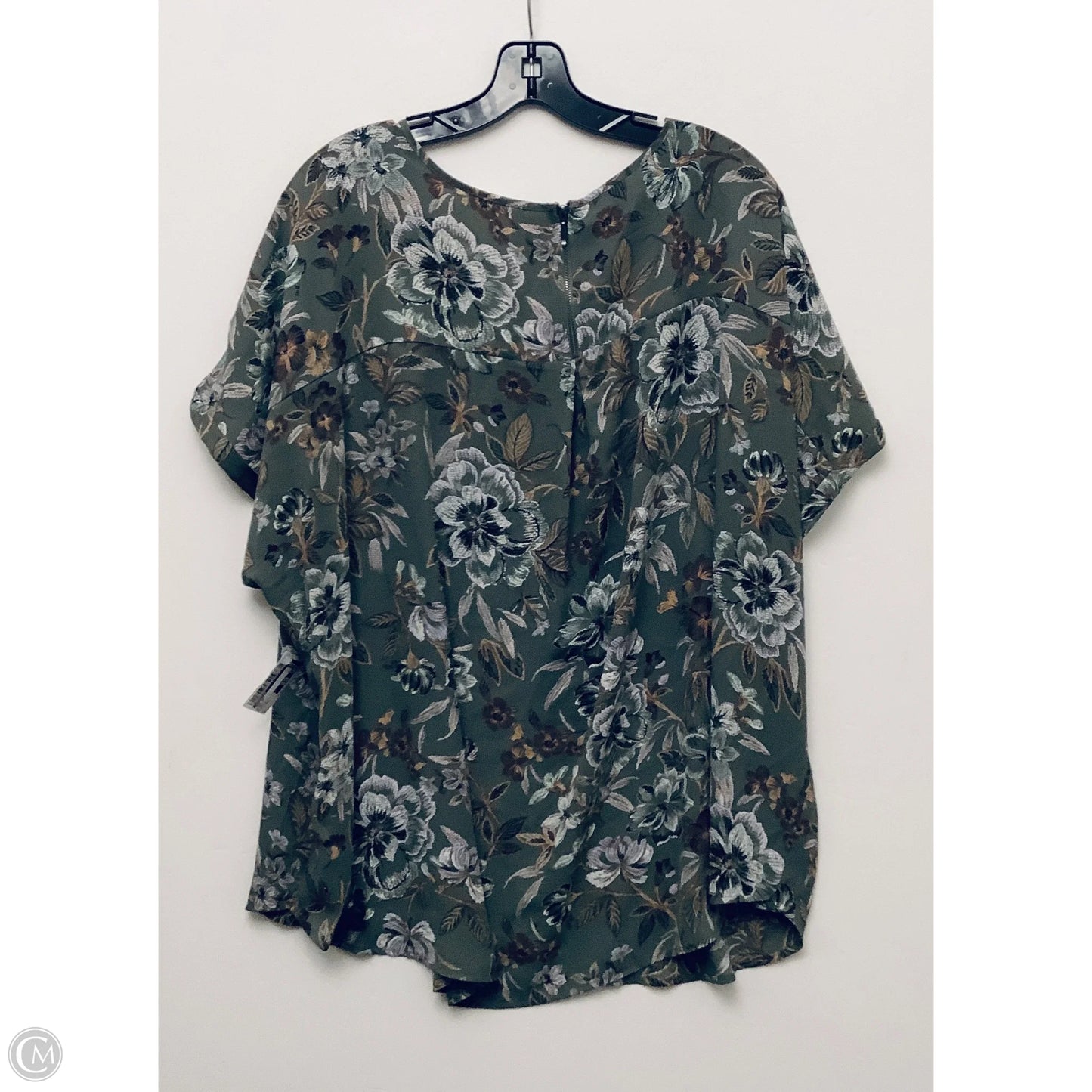 Top Short Sleeve By Maurices In Green, Size: 3x