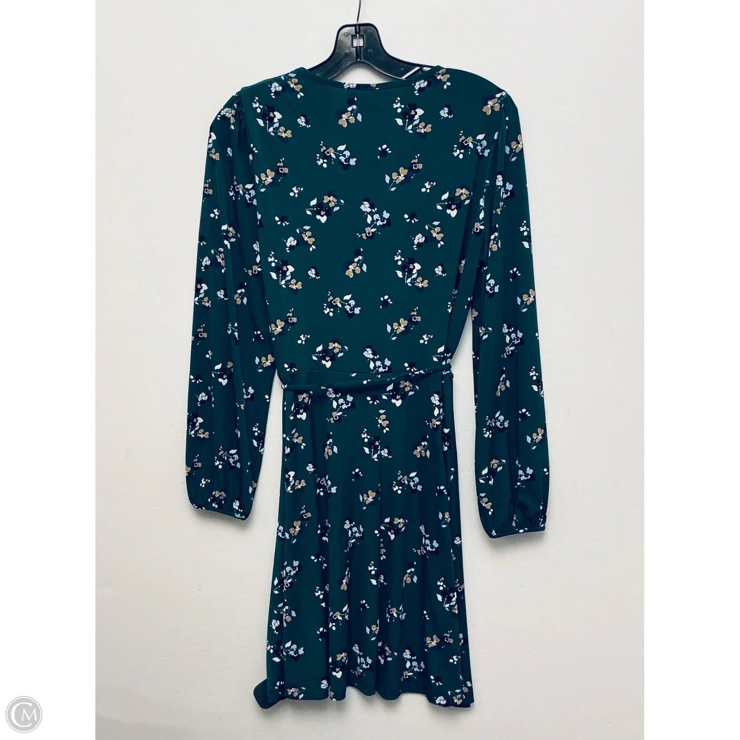 Dress Casual Short By Banana Republic In Green, Size: M