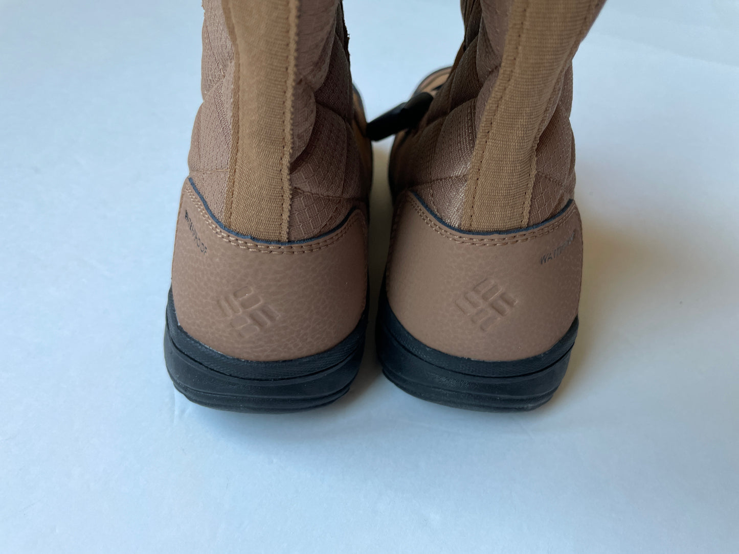 Boots Snow By Columbia In Tan, Size: 7