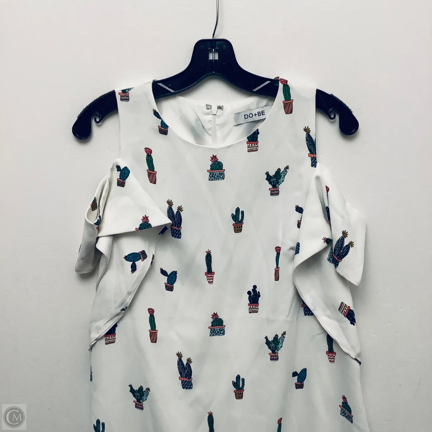 Dress Casual Short By Clothes Mentor In White, Size: 8
