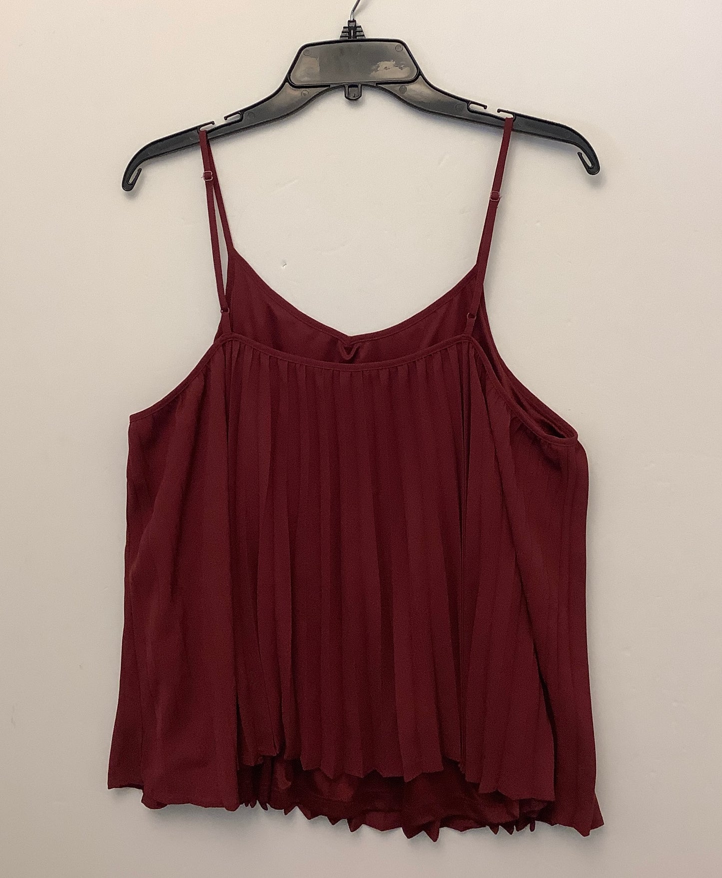 Top Sleeveless Basic By Nine West In Maroon