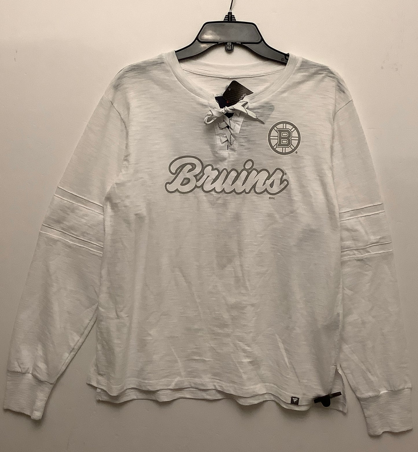 Top Long Sleeve By Fanatics In White, Size: M