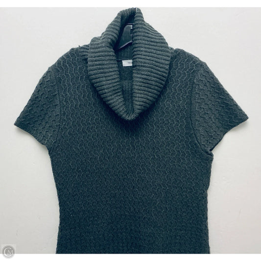 Dress Casual Short By Clothes Mentor In Grey, Size: L