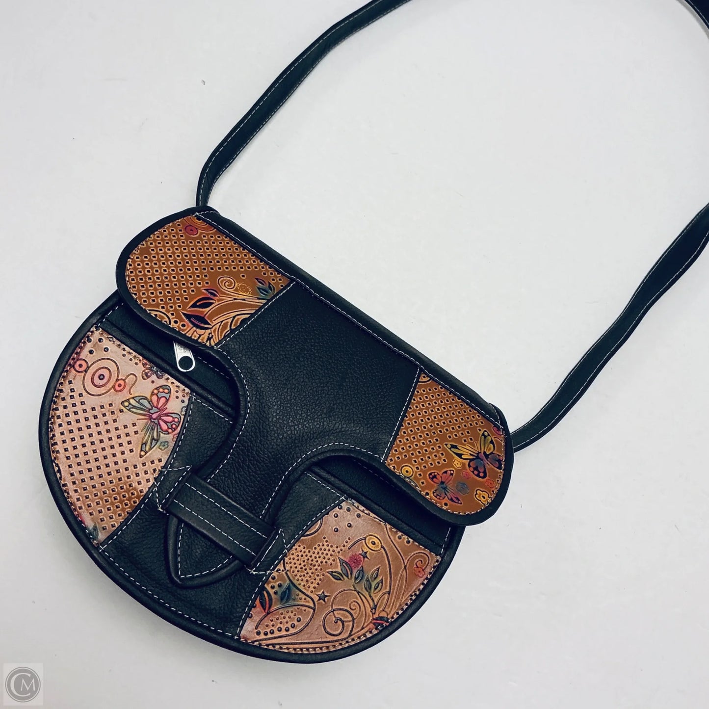 Crossbody Leather By Clothes Mentor, Size: Medium